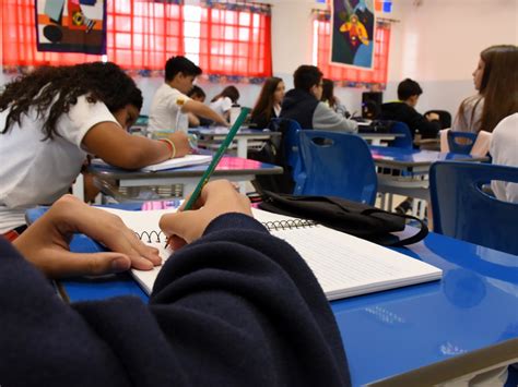 C Mara De Po Os Aprova Lei Que Institui Ensino De No Es Da Lei Maria