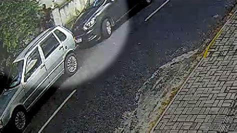 Mulher Agredida Por Motorista De Aplicativo Quando Levava Filhos Para