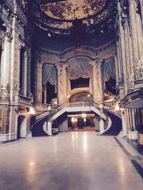 Uptown Theater | Palace interior, Beautiful architecture, Beautiful ...