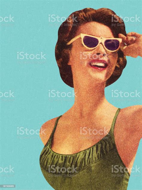 Femme Portant Des Lunettes De Soleil Et Maillot De Bain Vert Vecteurs