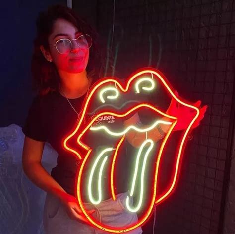 Luminária Painel Neon Led Boca Língua Rolling Stones Rock