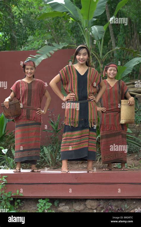 Young Laos People showing off National Costume Stock Photo - Alamy