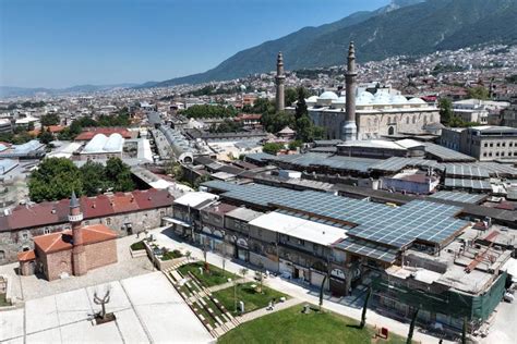 Bursa nın tarihi çarşı ve hanlar bölgesi eski dokusuna kavuşuyor