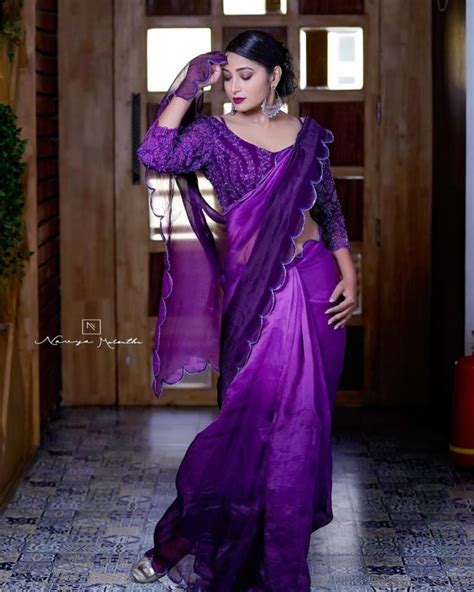 Anchor Bhanusree Hot Pics In Saree TeluguBulletin
