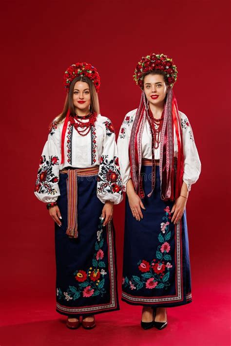 977 Ukrainian Women Traditional Clothing Stock Photos Free And Royalty