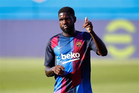 Barcelona Center Back Samuel Umtiti Set To Stay At The Club Hd