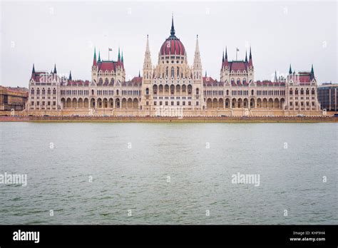 Hungarian Parliament Stock Photo - Alamy