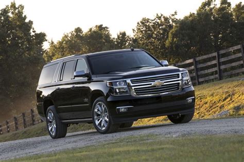 Comparing The Chevy Suburban 3500hd To The Regular Suburban Gm Authority
