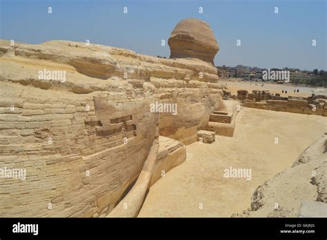 Giza pyramid complex hi-res stock photography and images - Alamy