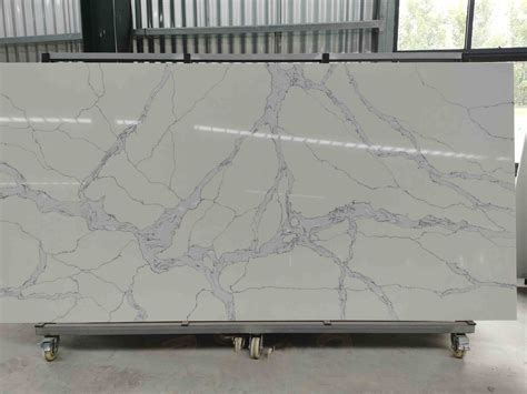 Good Price White Calacatta Quartz Stone With Solid Surface For