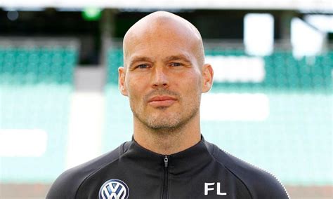 Ljungberg Assume Equipa De Sub 23 Do Arsenal Tvi Notícias