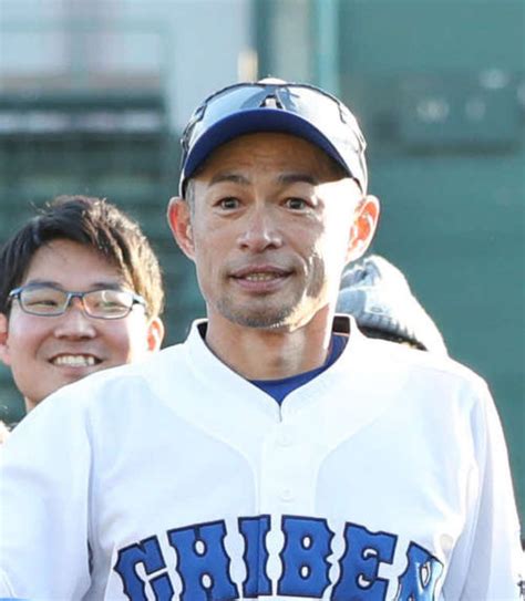 イチロー氏が今度はブルペン捕手に 防具完璧に身に着けた姿に監督驚き Mlb 日刊スポーツ