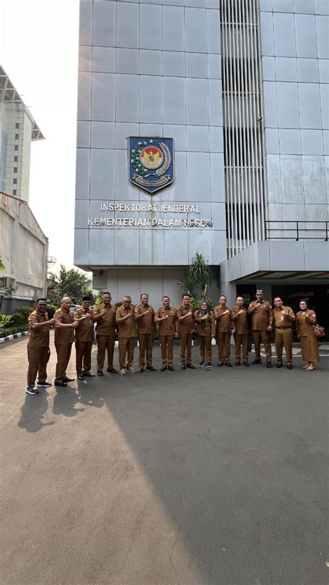 Pj Bupati Malra Presentasi Laporan Kinerja Penjabat Kepala Daerah