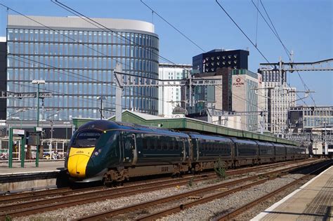 Gwr Class At Cardiff Central Tony Winward Flickr