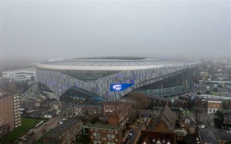 Tottenham Hotspur v Liverpool: Pre-Match Warmup