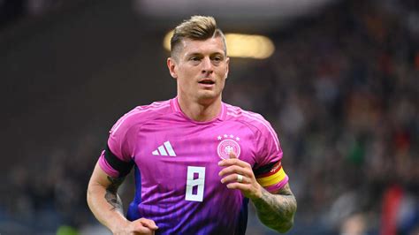 DFB Kapitän Toni Kroos So hätte Matthäus entschieden