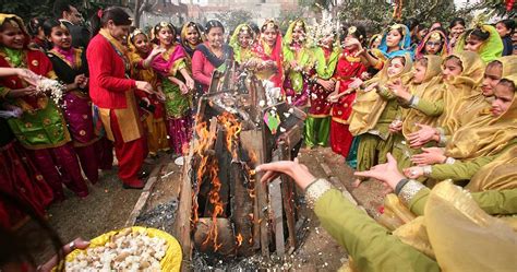 Lohri Festival क्यों मनाई जाती है लोहड़ी जानें इससे जुड़ी मान्यताएं