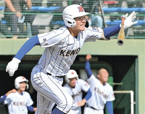 《秋季関東高校野球》健大高崎、終盤に底力 2年連続の4強 上毛新聞社のニュースサイト