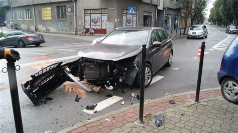 Nowy Sącz Znowu wypadek na skrzyżowaniu Jagiellońskiej i Mickiewicza