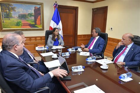 Comisión de Salud del Senado favorece construcción hospital