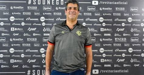 Diretor De Marketing Anuncia Saída Do Vitória E Se Despede Do Clube