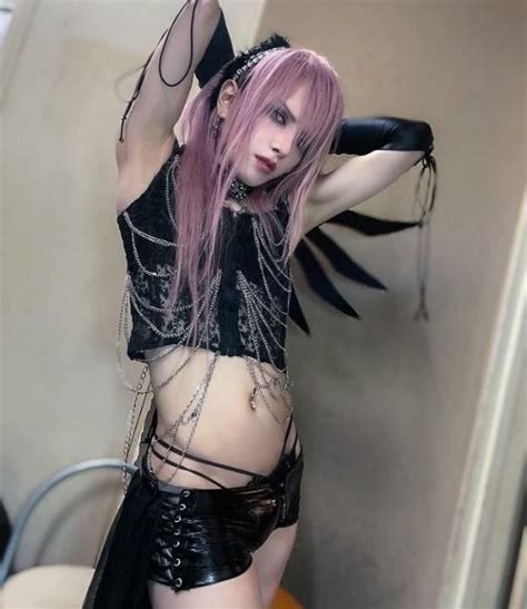 Pin On Sena Jiluka Visual Kei Metal Girl Cosplay Woman