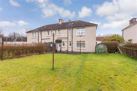 2 Bedroom Lower Cottage Flat For Sale In Ardgay Street Sandyhills G32 9bq