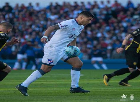 Clásico Nacional derrotó 3 1 a Peñarol en el Gran Parque Central