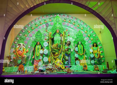 Durga Puja Pandal Interior Hi Res Stock Photography And Images Alamy