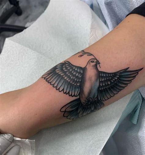 50 Most Beautiful Dove Tattoo Designs Ideas With Meaning