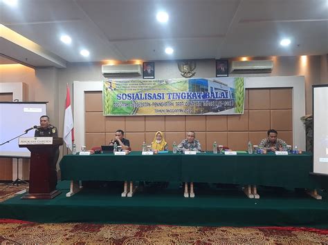 Kasi D Bidang Intelijen Kejaksaan Tinggi Riau Menjadi Narasumber