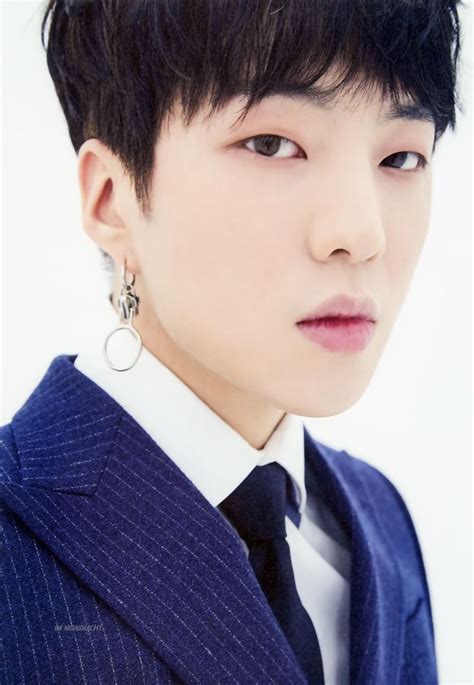 WINNER S 2018 Welcoming Collection Photobook Seungyoon Winner Photo