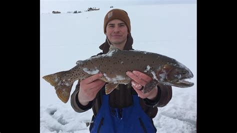 Ice Fishing Huge Trout Strawberry Reservoir Youtube