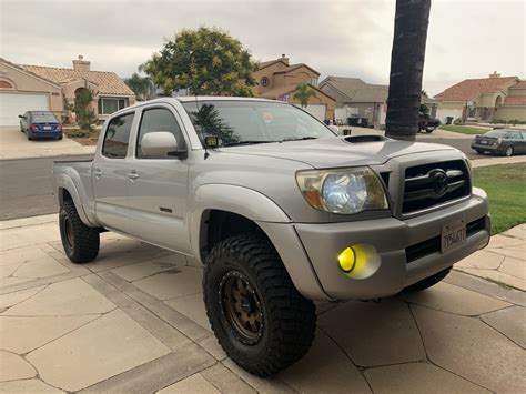 2005 Toyota Tacoma PreRunner Pickup 4D 6 ft