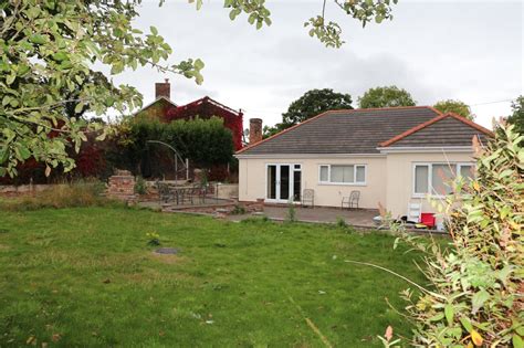 Whitegates Wrexham 3 Bedroom Bungalow For Sale In Croeshowell Burton