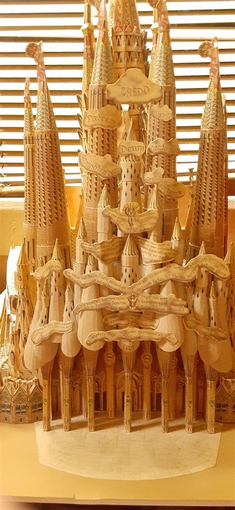 Pin De Hollis Cotton En Sagrada Familia Gaudi Maqueta Arquitectura