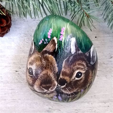 Painted Rocks Baby Rabbits Painted Rocks Painted Rock Etsy Rabbit