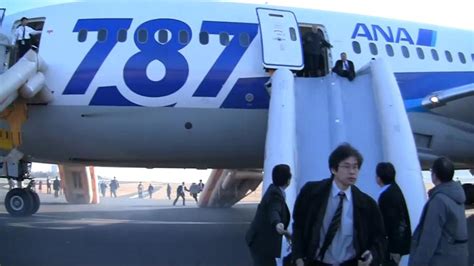 全日空一波音787飞机因遭遇故障紧急迫降 致5人受轻伤 3 中文国际