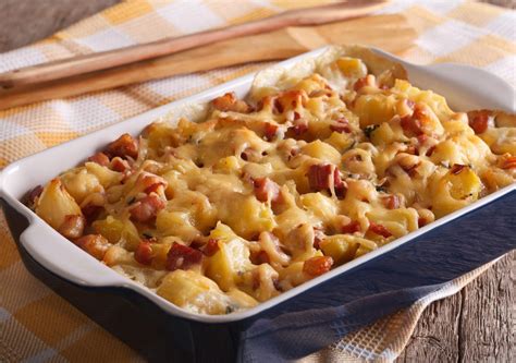 Baked Potato Casserole with Bacon and Cheese – Cozy & Creamy