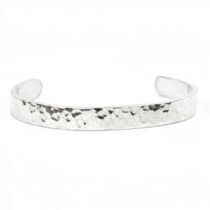 Bracelete De Prata Masculina Artesanal Martelado Modaro Joias