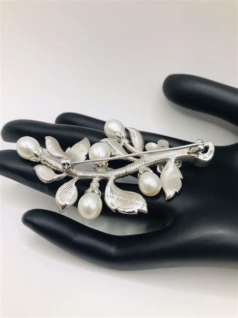 Judith Ripka Sterling Silver Fresh Water Pearl Brooch Gem