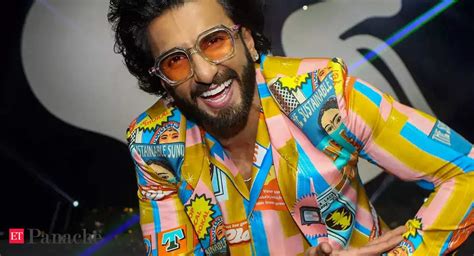 Mumbai Police Ranveer Singh Served Notice By Mumbai Police Over Nude