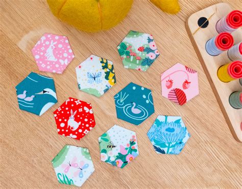 Fall in Love with Lizzy House's Love Letter Collection | modafabrics.com