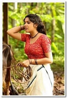 FLASH ARCHANA KAVI HOT