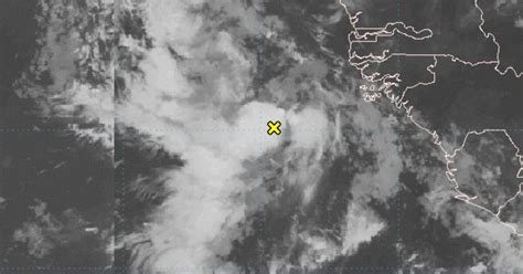 Centro Nacional De Huracanes Vigila Onda Tropical Con Potencial De