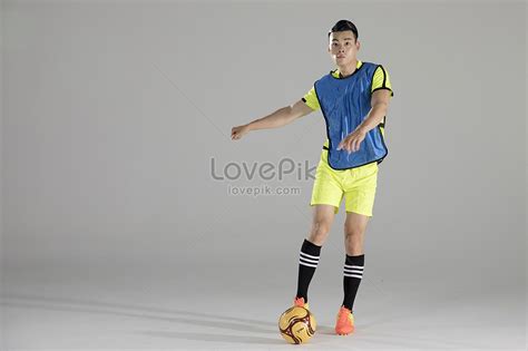 Mens Soccer Picture And Hd Photos Free Download On Lovepik