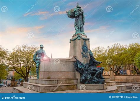 Memorial To The King`s Liverpool Reigiment In Liverpool Uk Stock Image