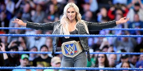 Charlotte Flair's 5 Longest Championship Reigns (& Her 5 Shortest)