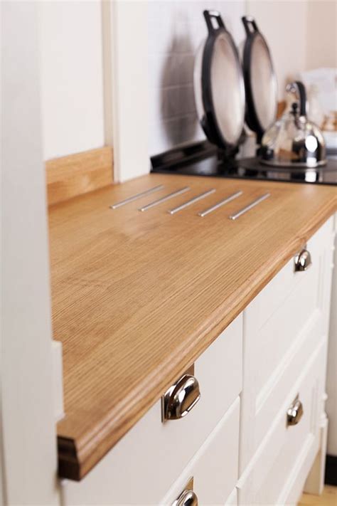 This Full Stave Prime Oak Worktop Is The Perfect Surface For A Traditional Kitchen It Features