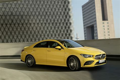 Photo Mercedes Classe Cla Coupé C118 35 Amg 4matic Berline 2019